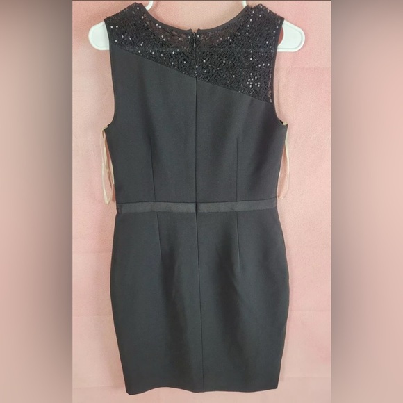 Halston Heritage Midi Dress in Sequin Size 4 Black Cocktail - Picture 1 of 5